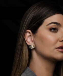 Alternative view of Brinco Leque – Banho Ouro 18K